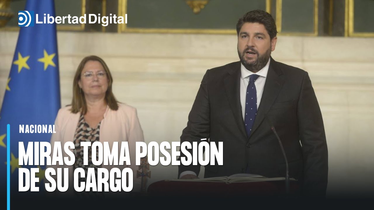 López Miras toma posesión de su cargo como presidente de Murcia
