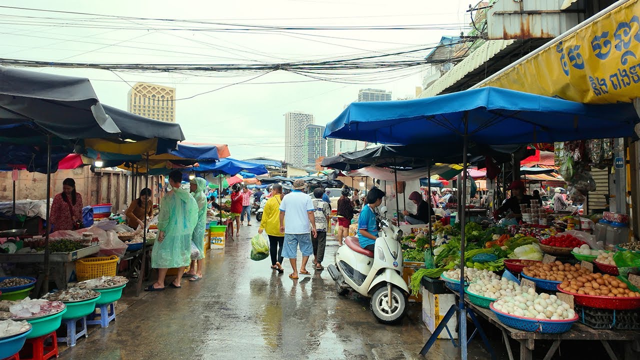 Heaven rain Chbar Ampov Market walk 4K HDR, Phnom Penh Cambodia