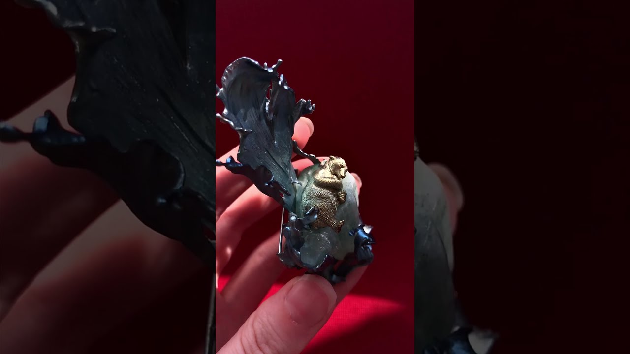 Титановая брошь ручной работы / Hand engraved titanium brooch 