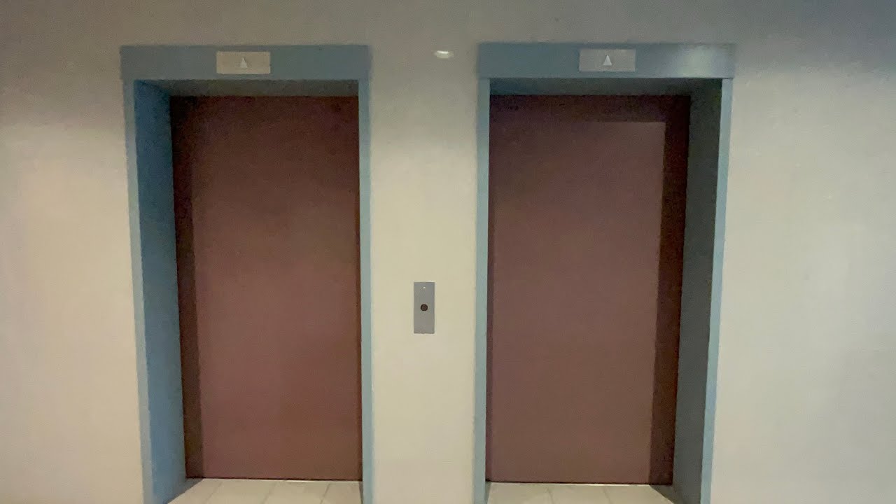 Vintage Northern Elevators at a Scarborough Toronto Professional Building 1/12/2024