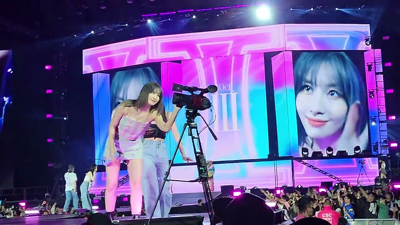[FANCAM] 220515 트와이스 (TWICE) Concert 4th World Tour III LA Banc of California Stadium Encore Medley