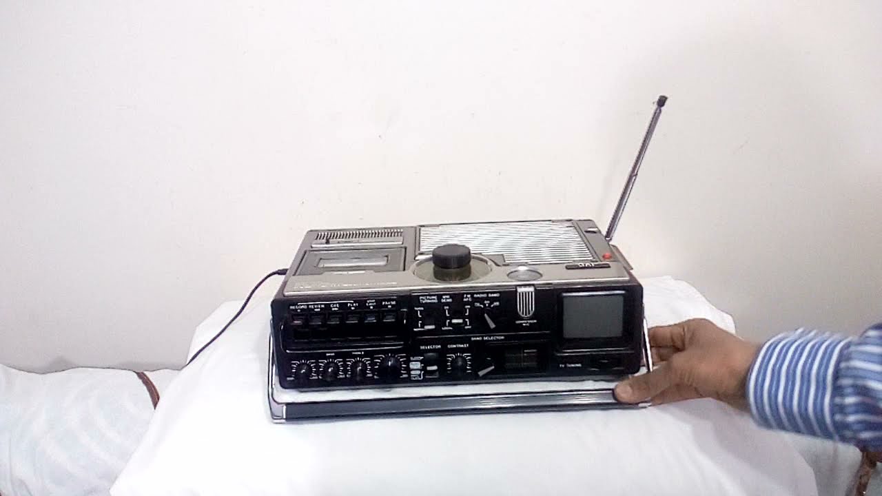 3 1 JVC موديل 3060CQ  +راديو FM - 3- 1 JVC Model 3060CQ Cassette + FM Radio AM TV 2 inch black-white