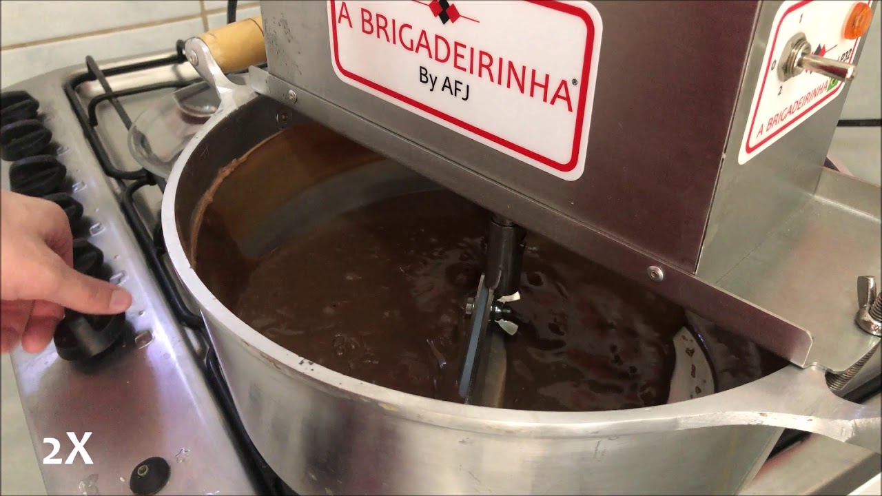 Brigadeiro na Panela de Mexer Doces - Sem Cortes, Ponto Perfeito Recheio e Bico