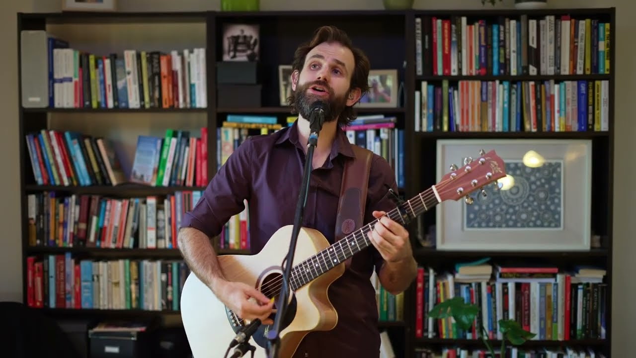 Andrew Kelly | Solo Acoustic Covers | Live Music for Venues & Events