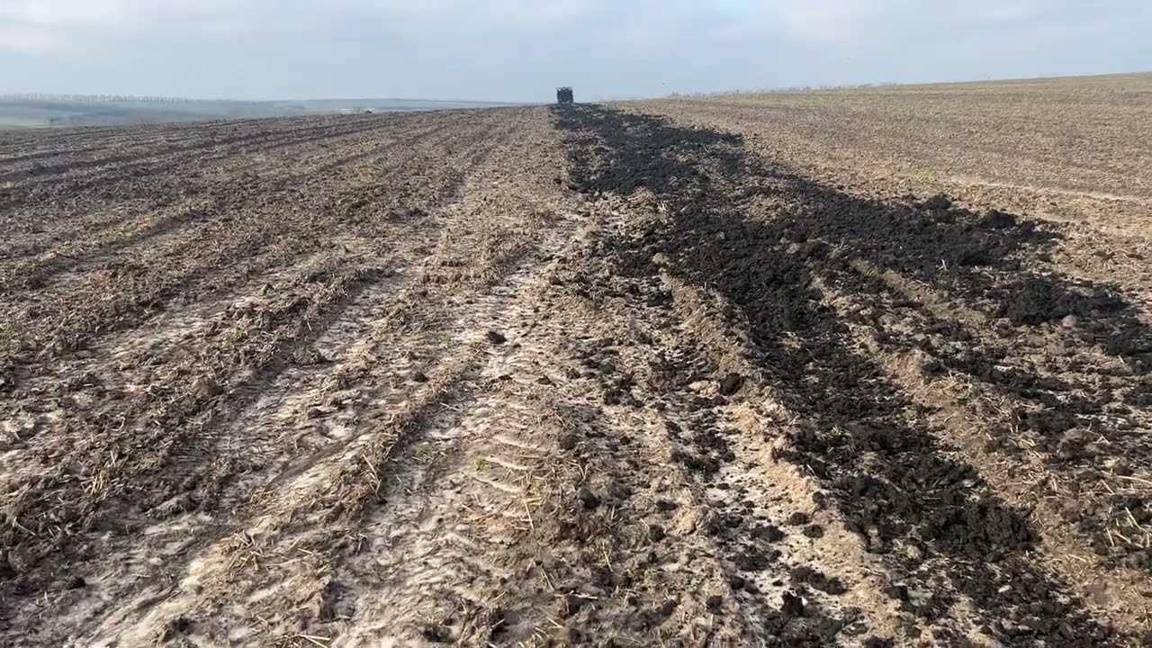 Внесення Перегною JD6135 + ПРТ - 10