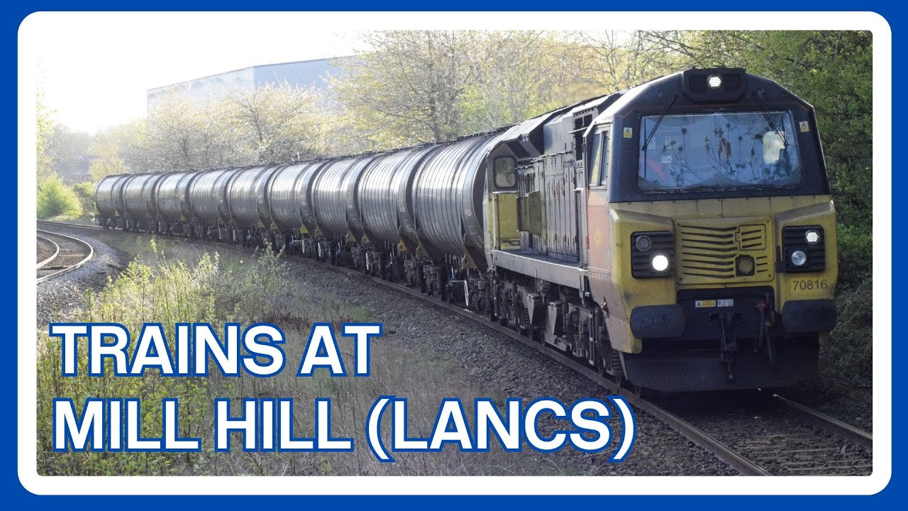 TRAINS at MILL HILL (LANCASHIRE) station