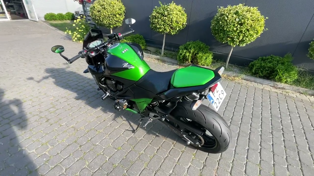 Prezentacja Kawasaki z800 Motograber