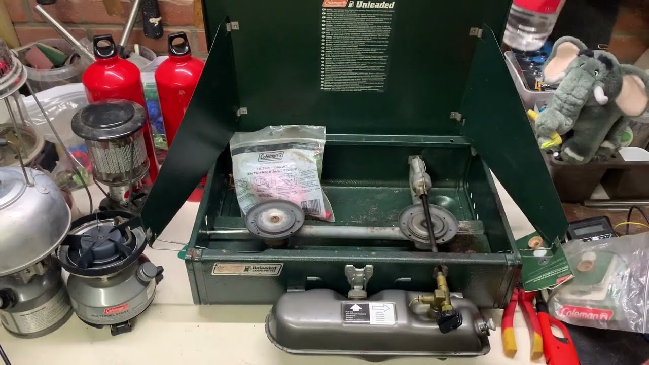 Hoe werkt een benzine kooktoestel (Coleman Campstove 424 )