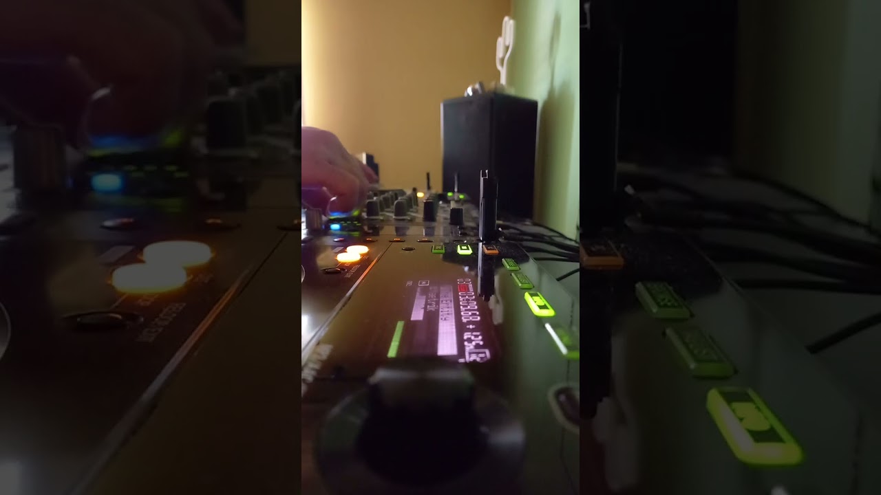 @Minimal DeepTecHouse