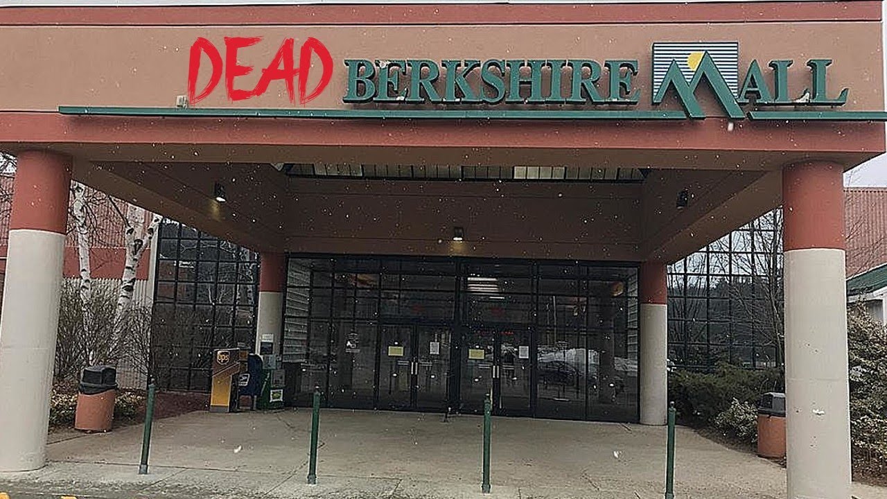 The Berkshire Mall's final days #deadmall Lanesborough, MA