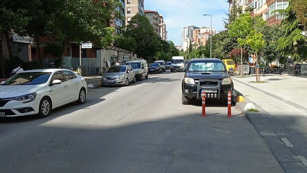 Dizilerin Kralı Bizimkiler Dizisi Apartmanı