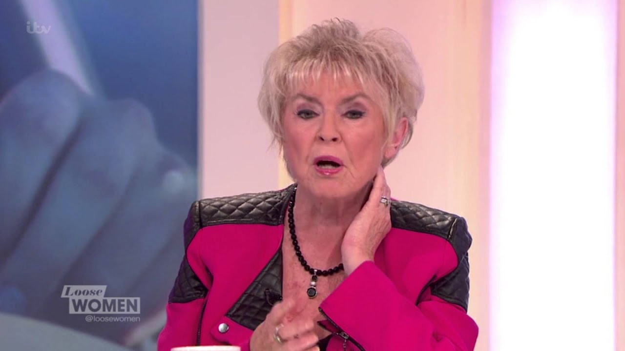 Smoking Ban In Cars Carrying Children | Loose Women