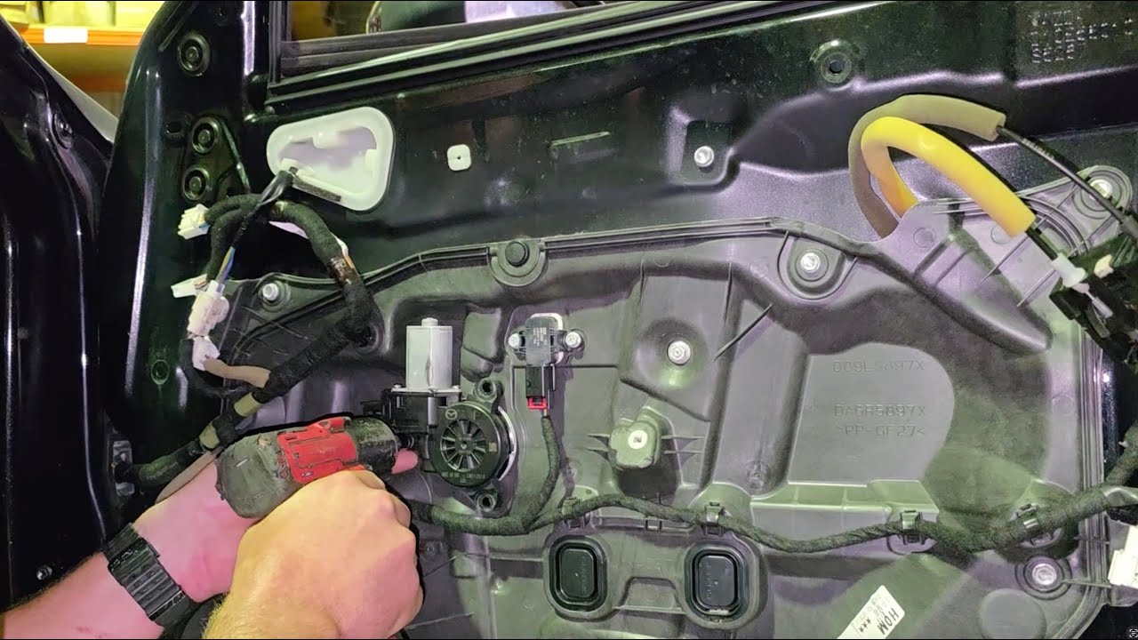 How to Remove & Replace Mazda CX-5 & CX-3 Window Regulator Motor 2008-2016