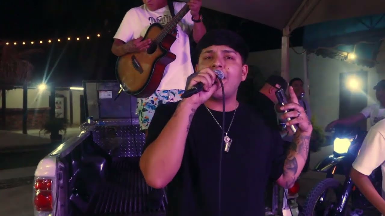 El Hombre Del Equipo x Dominio Efectivo [EN VIVO 2023]