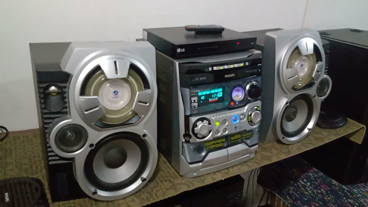 Philips fw-c788, os falantes batem tanto que parece que os woox vão saltar da caixa