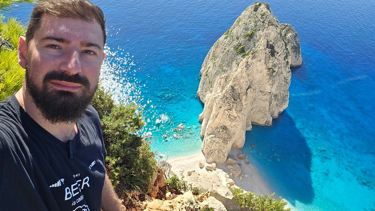 Cea mai spectaculoasă panoramă și cea mai populara plaja din Zakynthos 