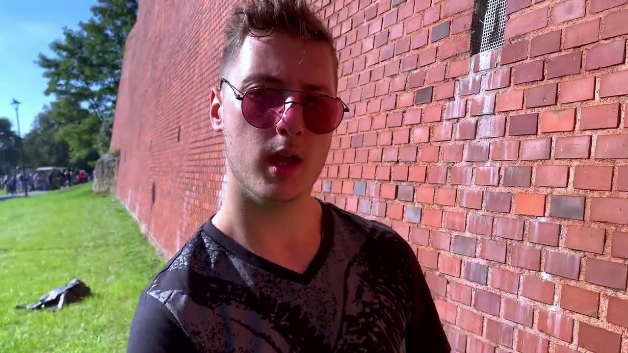 Benek - I love you (Official Video)