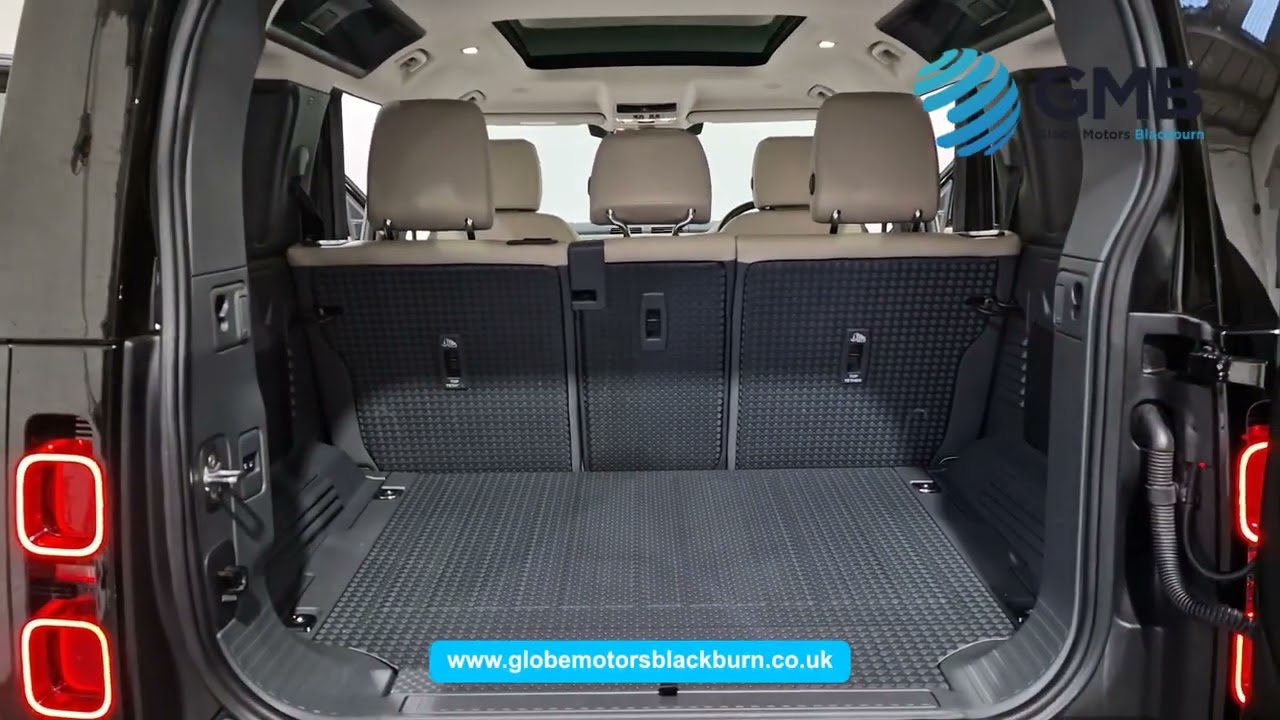 AO73PYU LAND ROVER DEFENDER 3 0 D250 MHEV XS Edition SUV 5dr Diesel Auto 4WD