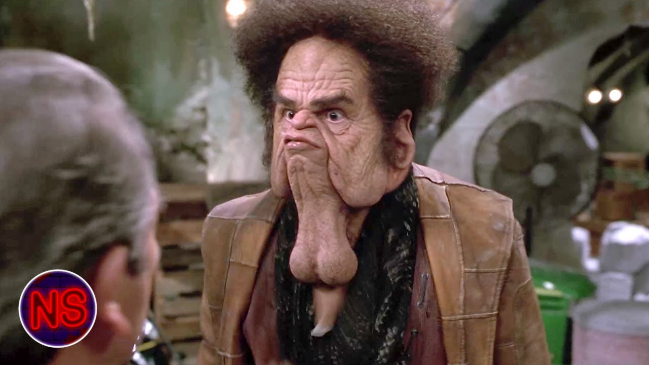 He's a Ballchinian! | Men in Black II | Now Scaring