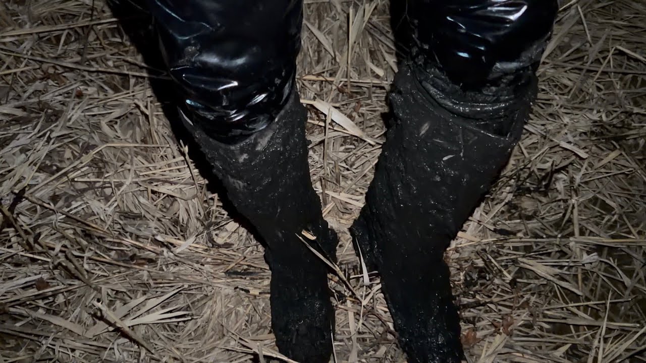 Floral boots in deep mud Part1