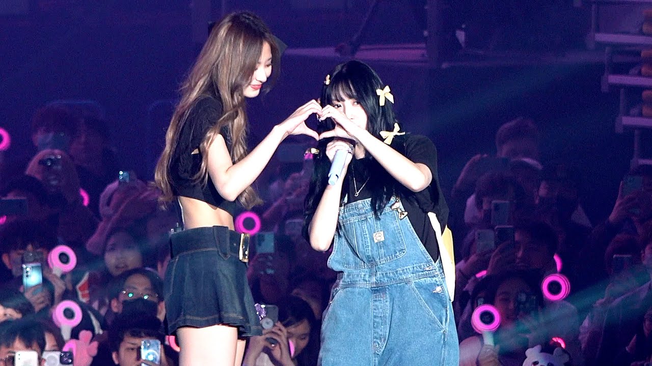 230416 Ready to be Twice Concert 앵콜 wallflower 트와이스 모모 직캠 월플라워 momo fancam