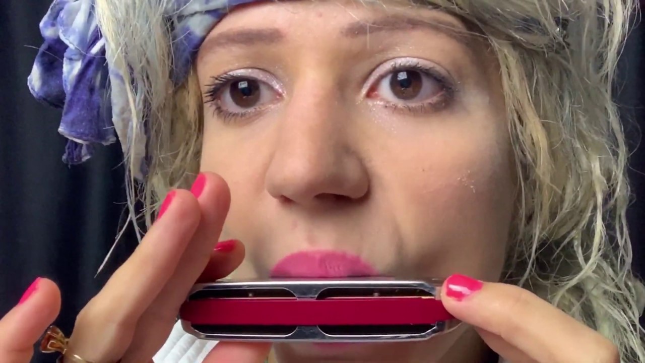 Rachelle Plas "Rhythm 03112019" - la femme à l'harmonica - women harmonica playing