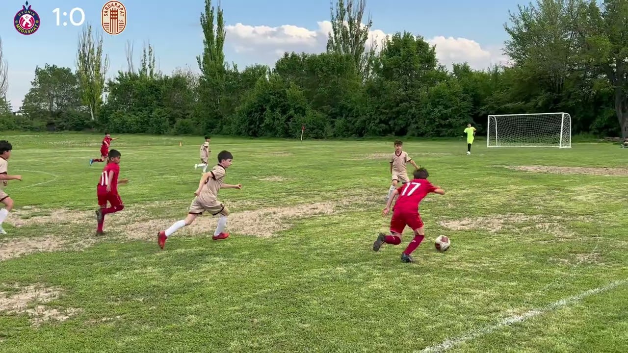 Pyunik Mrgashat-13  vs  Sardarapat-13  (2:0)
