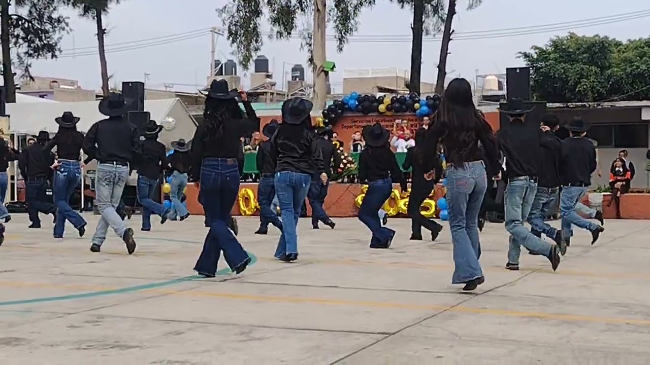 Baile por terceros años técnica 5.clausura 2025
