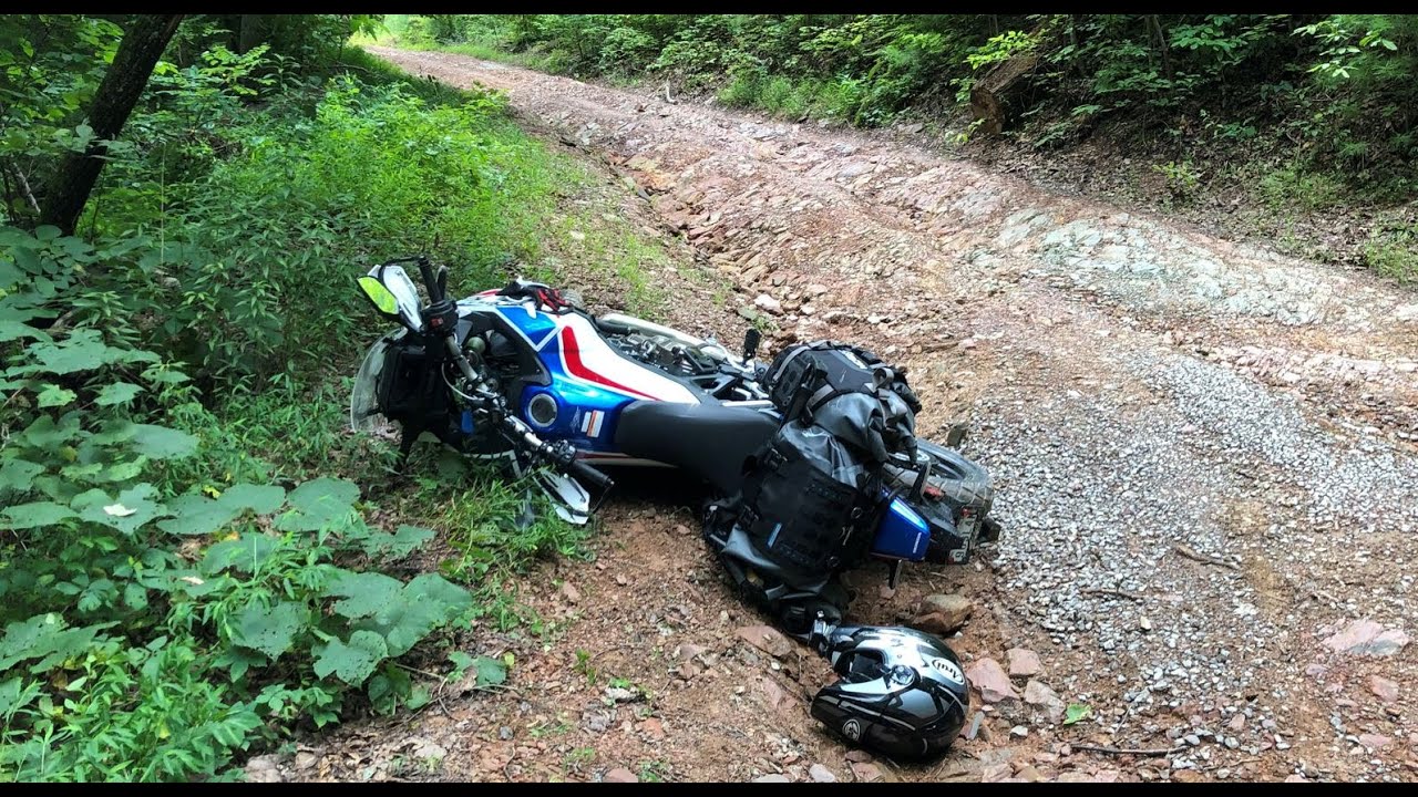 Tail of the Dragon, Cherohala Skyway, and a few miles of the Smokey Mountain 500 on 2021 Africa Twin