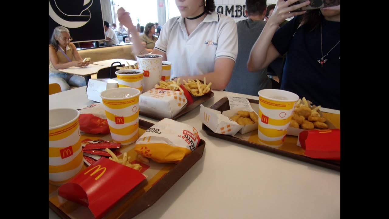 BLOG YENDO AL MCDONAL
