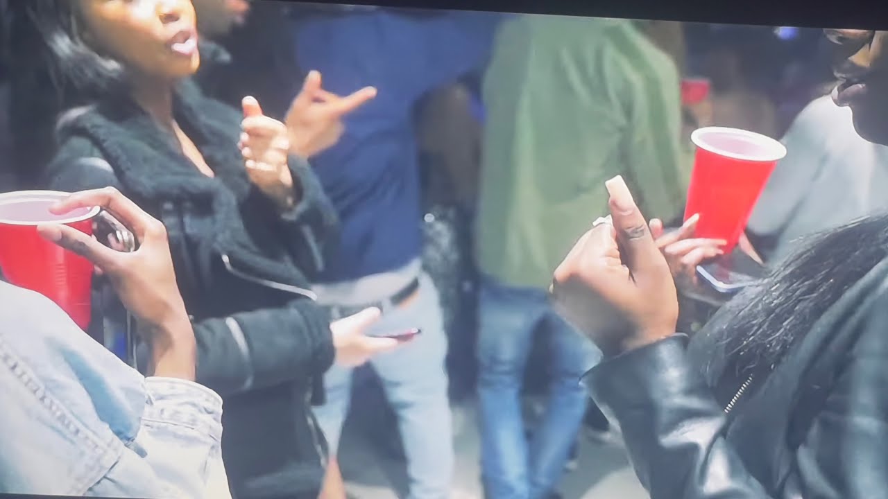 FM NO RADIO - STEPPY (Official Video)