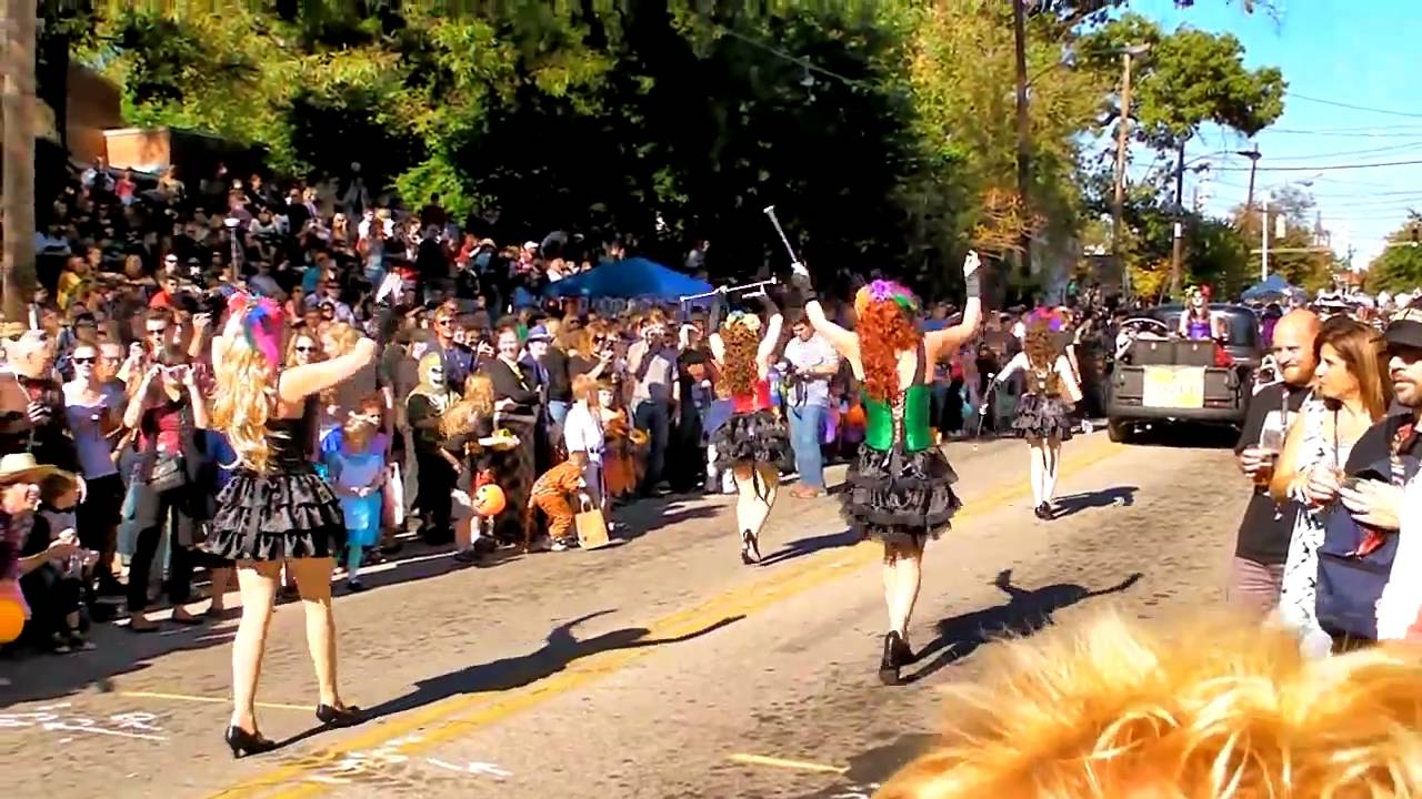 Little 5 Points Halloween Parade 2010  (Select 720p for Highest Quality Video)