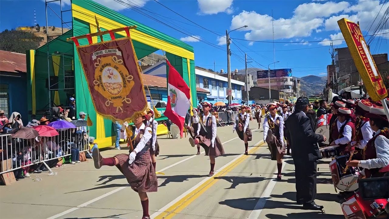 Así Celebró Pampas Tayacaja sus 200 Años – Desfile Escolar Inolvidable