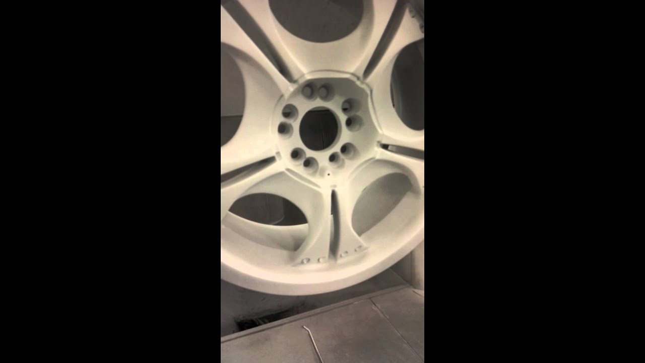 Powder Coating rims Felgen Pulverbeschichten - ITW Gema PGC1 Super corona