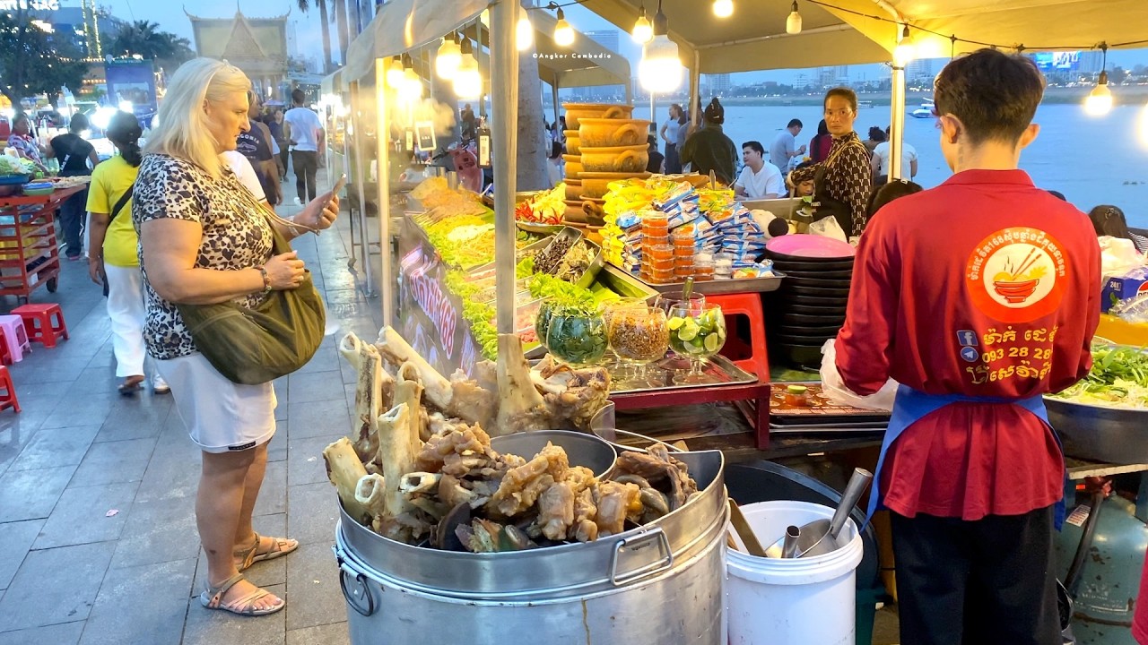World Street Food Paradise in Cambodia 😱 | Phnom Penh Riverside Night Market