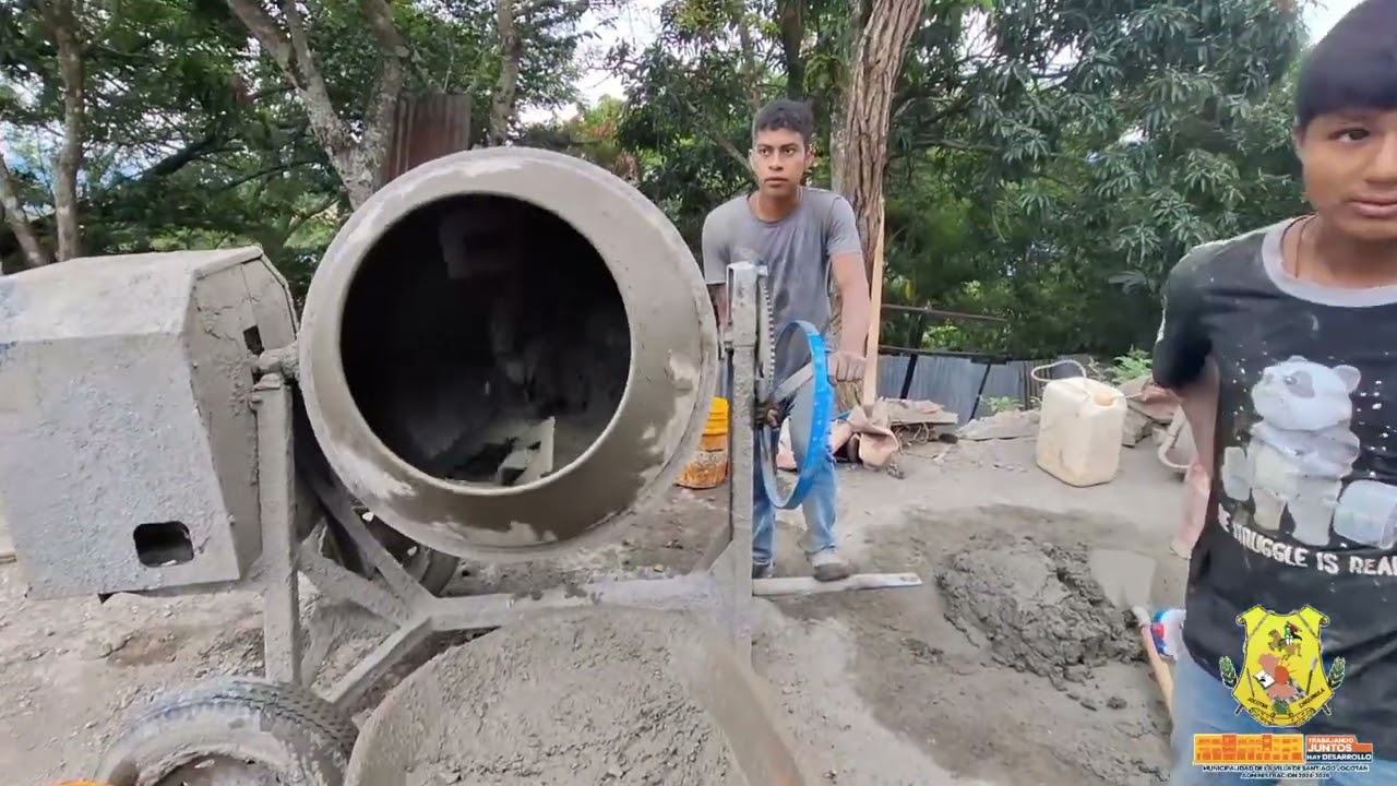 Construcción y equipamiento de escuela primaria  aldea Candelero centro 