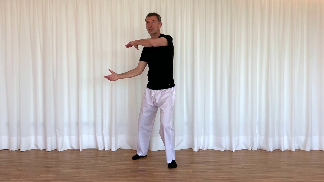 Tai Chi, Qi Gong 7_Liegende Acht und Ballhalten