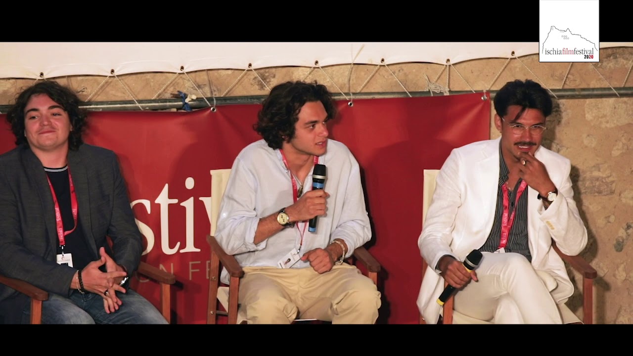 Incontro al Castello - cast de ''L'amica Geniale''