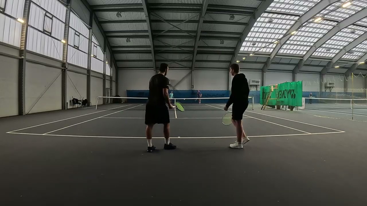 Tennis underground amateur match