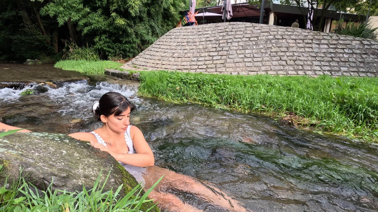 Baignade dans la rivi&egrave;re - Test de la m&eacute;thode WIM HOF 🧊