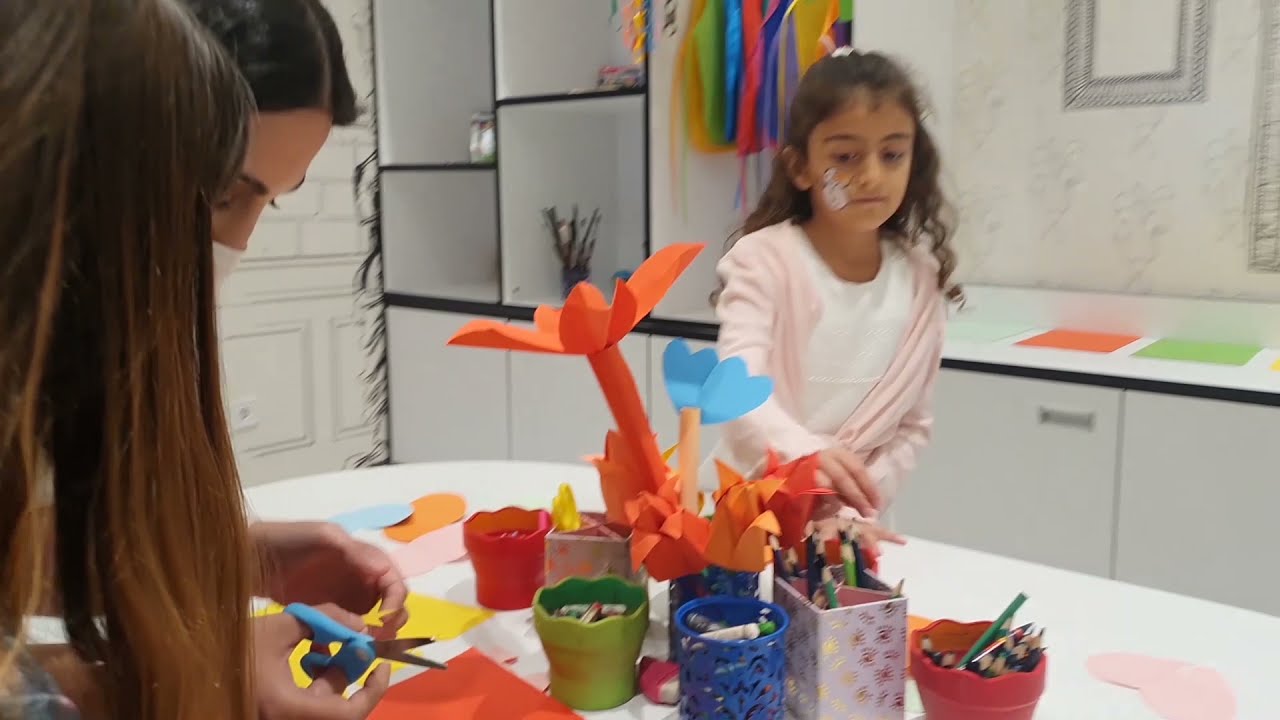 Kinderland Shuvelan Mini-də Sehirli Yeni il Nağılı