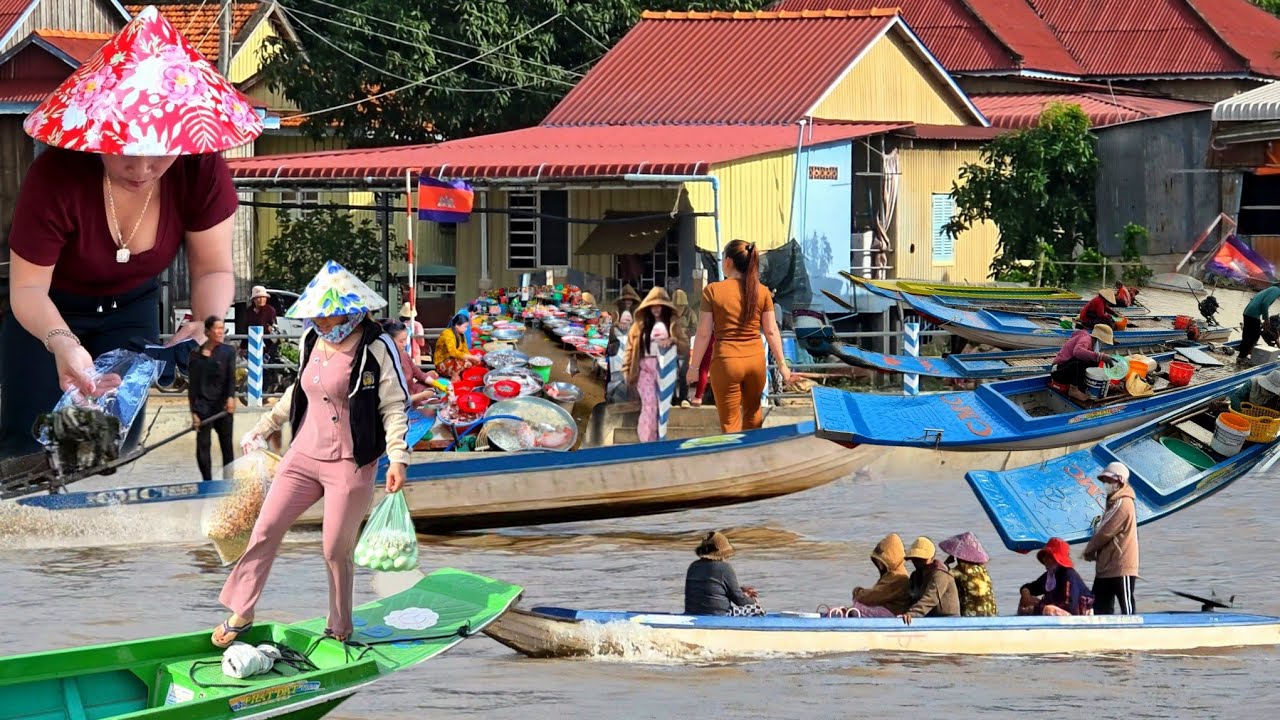 Mùa lũ người Campuchia đem cá qua bán nhiều không tưởng chợ Khánh An