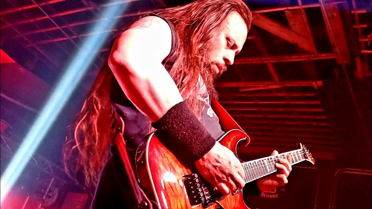 Thrasher rockin’ Sepultura's “Desperate Cry” 🤪🤙