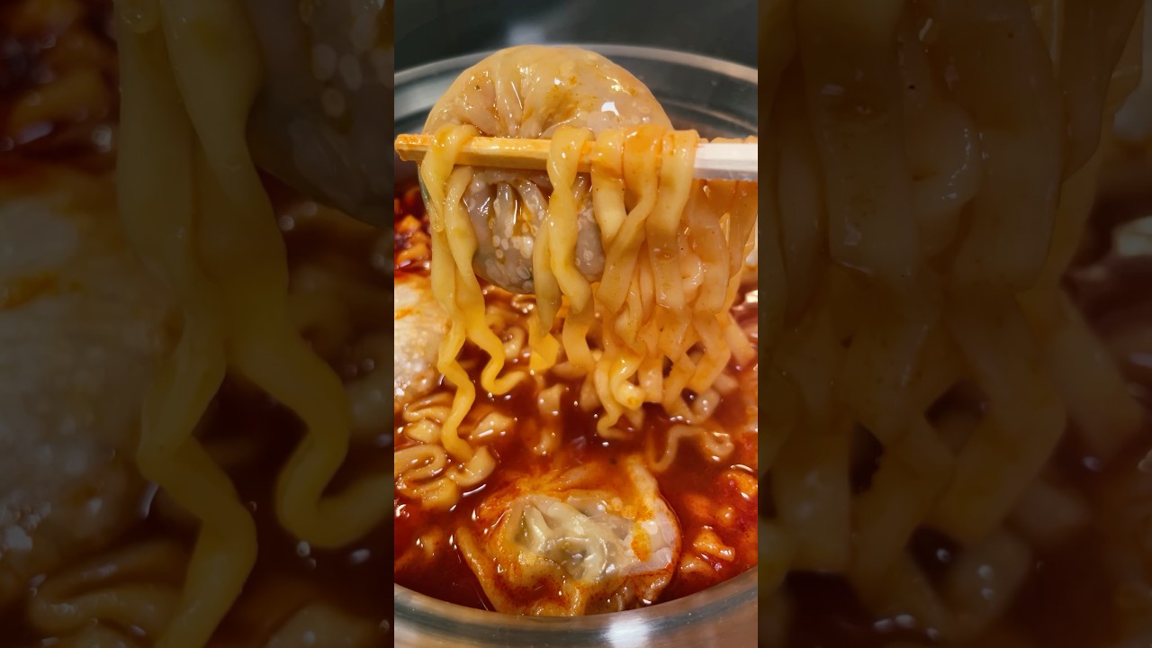 Buldak +Dumplings🔥#asmr #shorts #ramen #buldak #noodles #koreanfood #ramenrecipe #ramenasmr #food