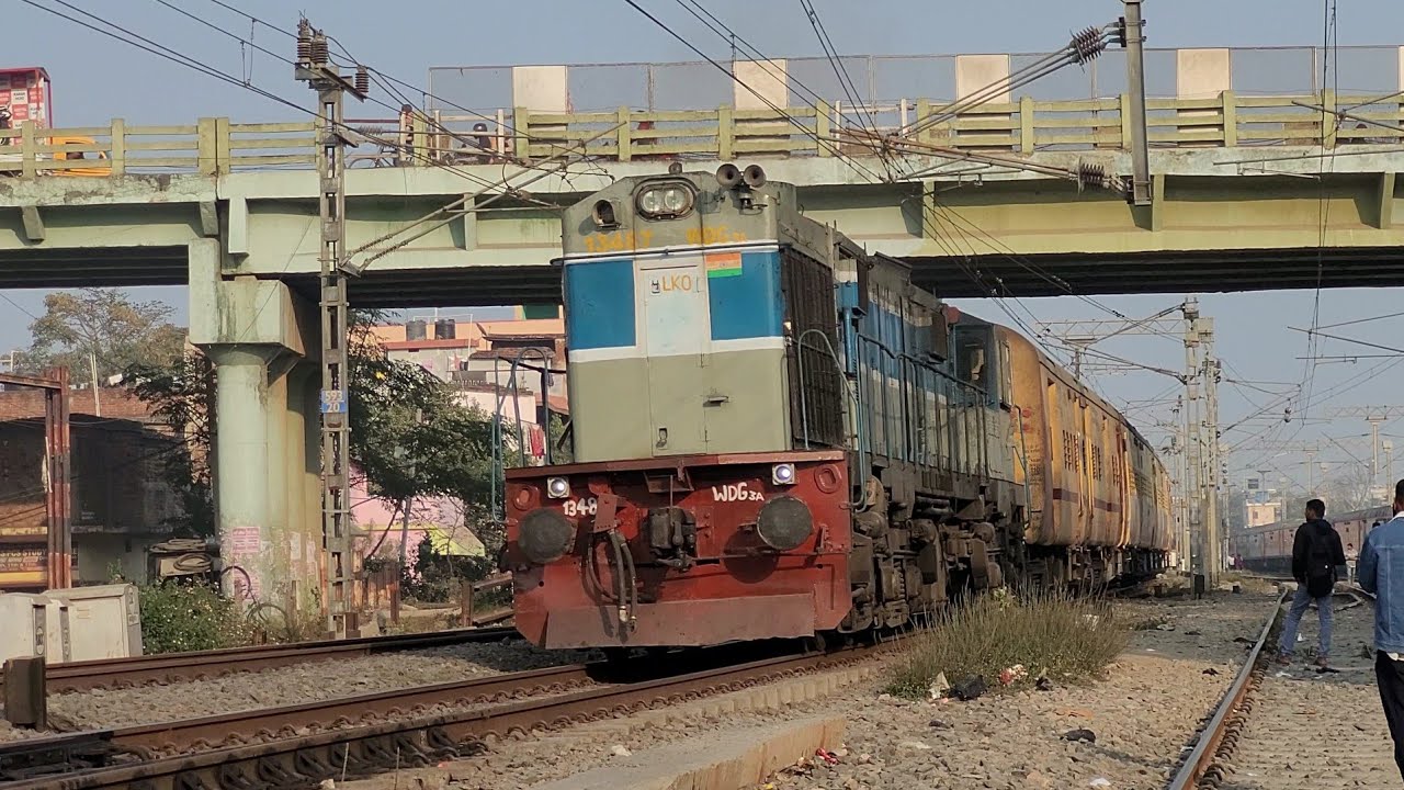 Kumbh Mela Special with Alco 😍!! Amv's freshly Painted Wdg3a departing with PNBE-BSB Kumbh Mela spl.
