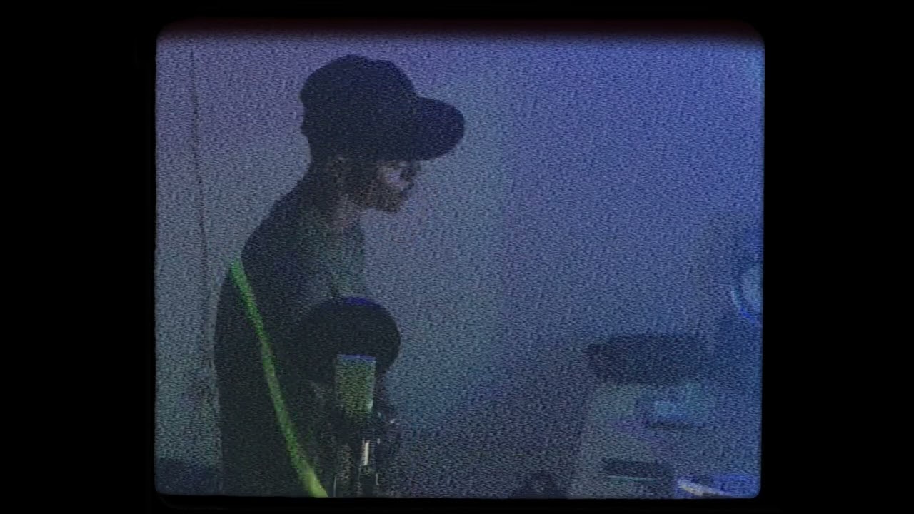 The tems_-_EYA_-_Vizualizer Studio
