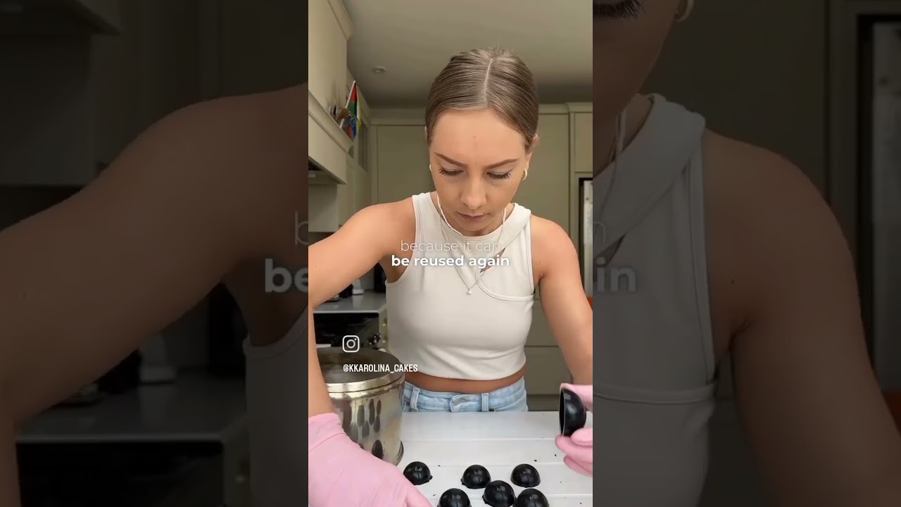 #cakedecorating #youtubeshorts #shots #cake #butterflycake 🎂🎉🖤🤎