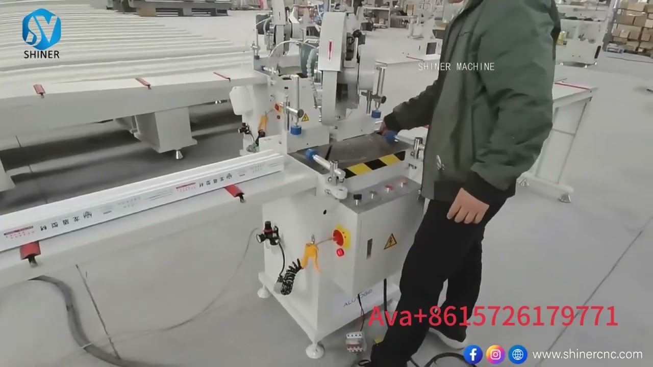 Single head cutting machine for UPVC profile.