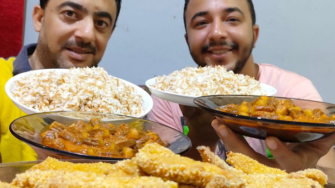 تحدي شياطين الحمر بن احمد ومصطفى على الباميه والبانيه والرز والعقاب كوسه🤪