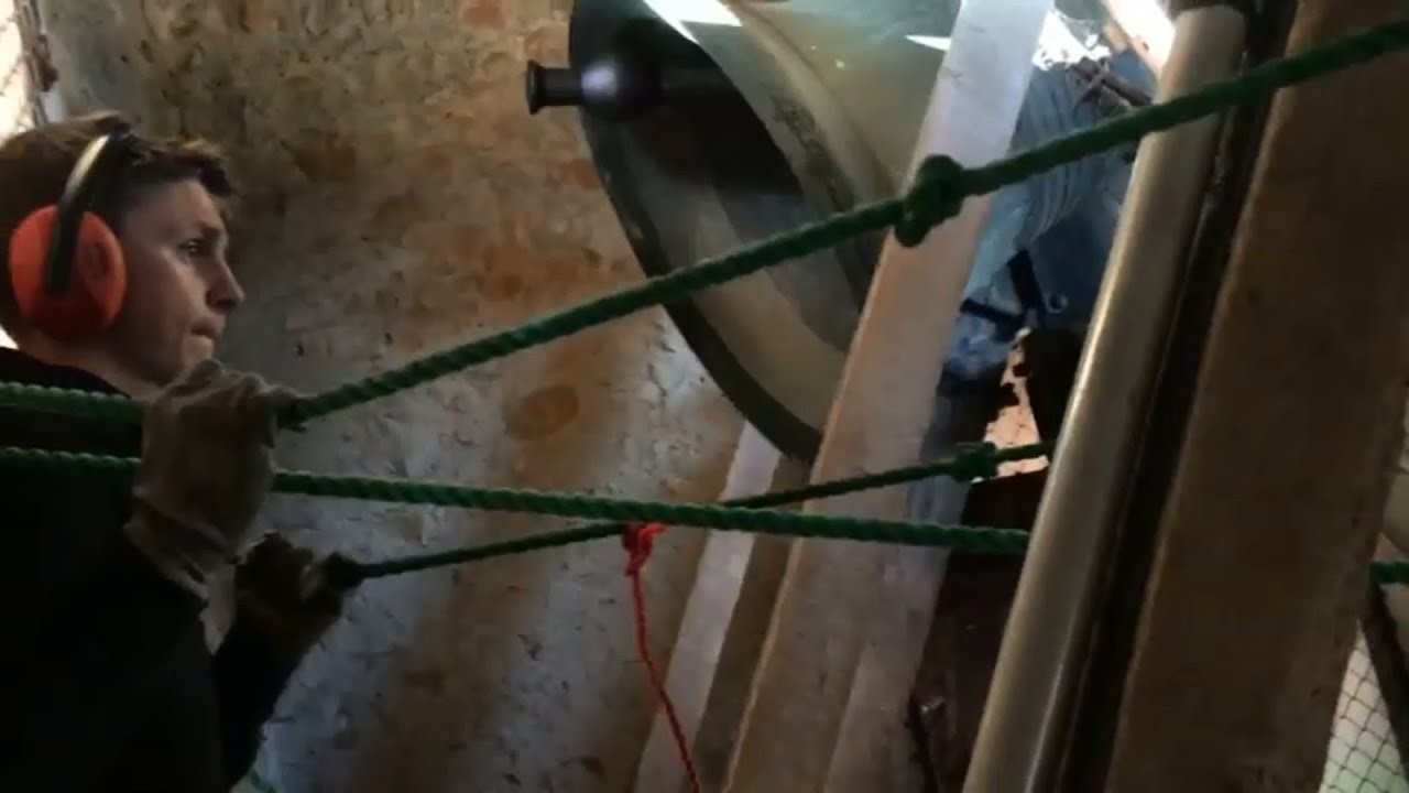 Projet HdA : Essai du carillon manuel de l’église de Praye (trézolé).